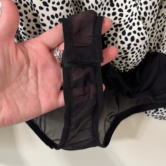 Lulus Always Lovely Ivory And Black Print Long Sleeve Bodysuit Size Small - Picture 10 of 14